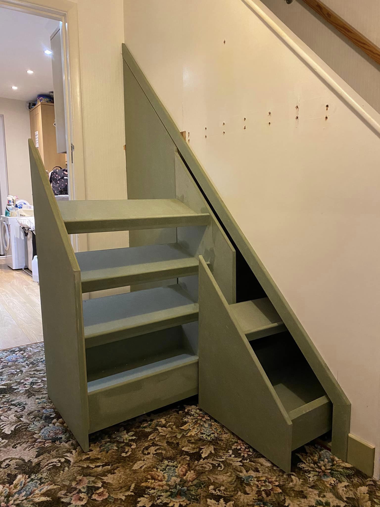 Elite Edge Carpentry and Plastering, and general building services. Bathroom and kitchen installation services