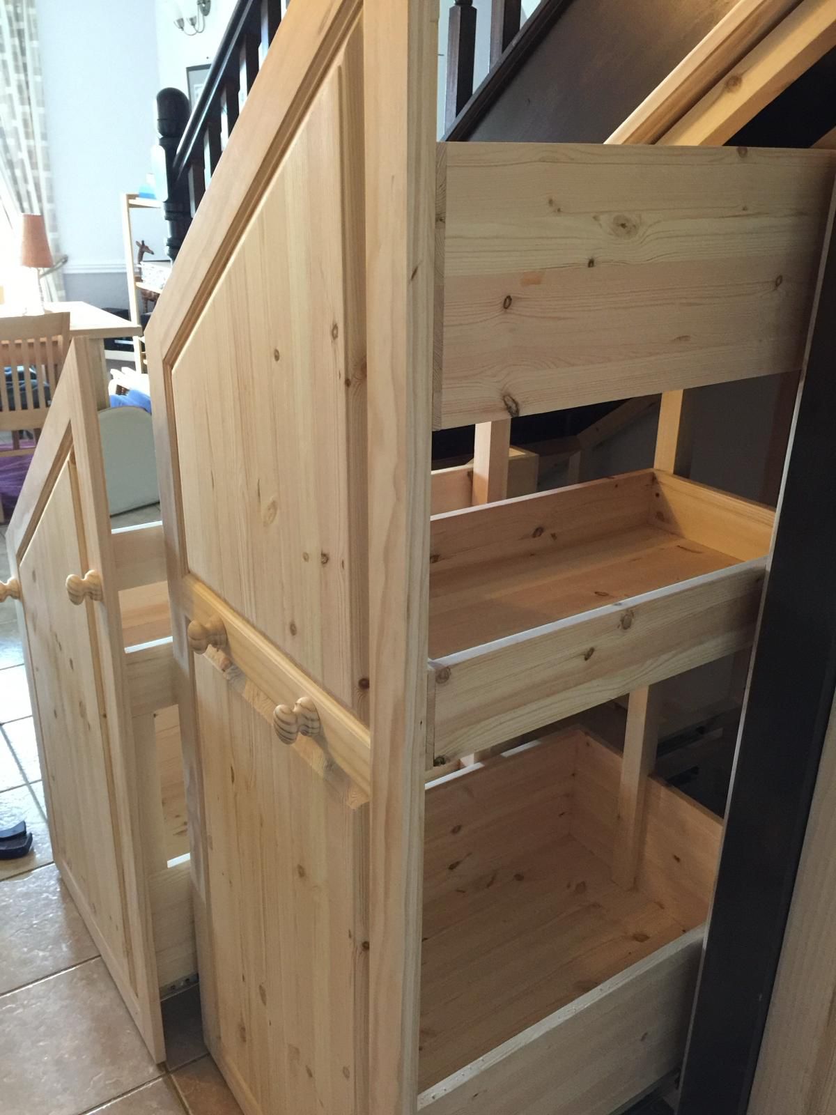 Elite Edge Carpentry and Plastering, and general building services. Bathroom and kitchen installation services