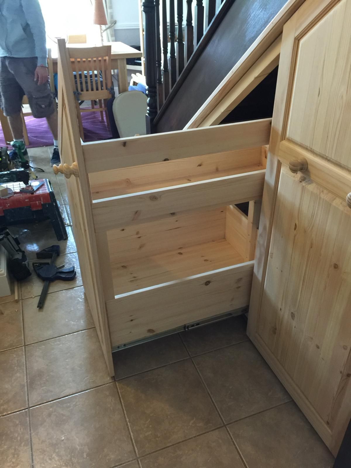 Elite Edge Carpentry and Plastering, and general building services. Bathroom and kitchen installation services